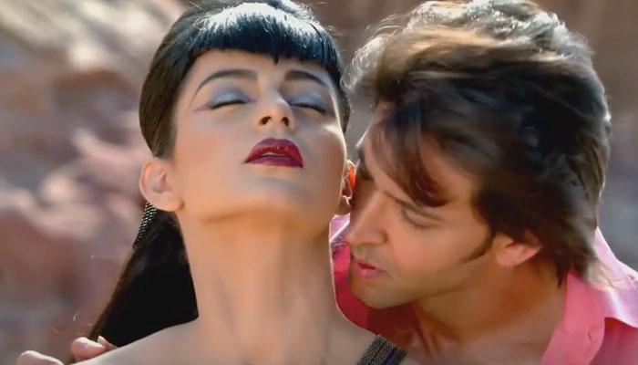 হৃতিক-কঙ্গনা 'কেচ্ছা'য় জড়াল আরও এক নতুন নাম হৃতিক-কঙ্গনা 'কেচ্ছা'য় জড়াল আরও এক নতুন নাম