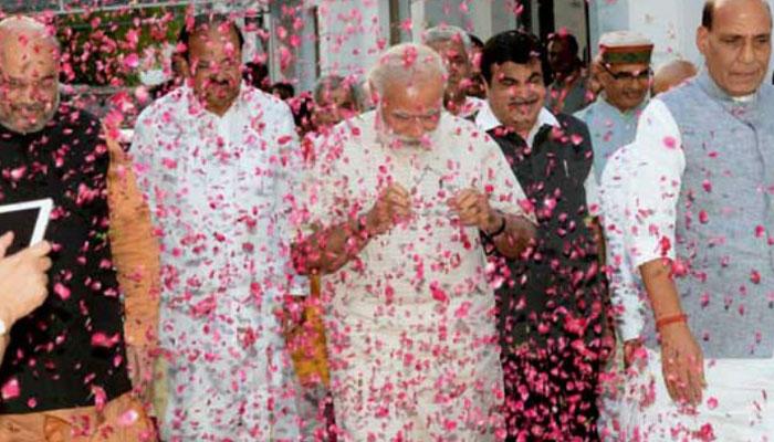 শিশু কন্যাদের জন্য মোদী সরকারের প্রকল্প অনুষ্ঠান 'জারা মুসকুরা দো' শিশু কন্যাদের জন্য মোদী সরকারের প্রকল্প অনুষ্ঠান 'জারা মুসকুরা দো'
