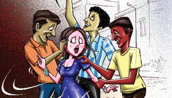 এক্সপ্রেস ট্রেনের সংরক্ষিত কামরায় ছাত্রীর শ্লীলতাহানি, মালদহে বিক্ষোভ যাত্রীদের এক্সপ্রেস ট্রেনের সংরক্ষিত কামরায় ছাত্রীর শ্লীলতাহানি, মালদহে বিক্ষোভ যাত্রীদের