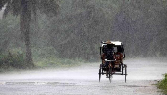 কেরলে ঢুকল বর্ষা, প্রথম বর্ষাতেই মৃত্যু কেরলে ঢুকল বর্ষা, প্রথম বর্ষাতেই মৃত্যু