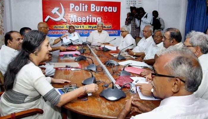 আবারও 'ঐতিহাসিক ভুল'! আজ পলিটব্যুরোয় কী ঠিক হবে বাম-কং জোটের ভবিষ্যত? আবারও 'ঐতিহাসিক ভুল'! আজ পলিটব্যুরোয় কী ঠিক হবে বাম-কং জোটের ভবিষ্যত?
