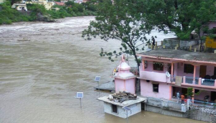 উত্তরাখণ্ডের চামোলিতে মেঘ ভাঙা বৃষ্টিতে মৃত ৩০, উদ্ধারে NDRF উত্তরাখণ্ডের চামোলিতে মেঘ ভাঙা বৃষ্টিতে মৃত ৩০, উদ্ধারে NDRF
