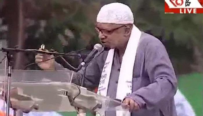 "৩০০ বছর পর মমতার নামে পুজো হবে, মন্দির হবে", ২১-এর মঞ্চে দাঁড়িয়ে বললেন সুমন "৩০০ বছর পর মমতার নামে পুজো হবে, মন্দির হবে", ২১-এর মঞ্চে দাঁড়িয়ে বললেন সুমন