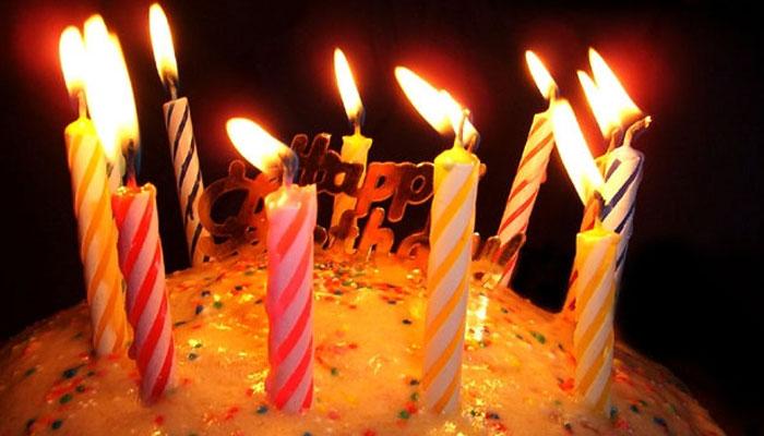জানুন কীভাবে প্রিয়জনের জন্মদিন আরও স্পেশাল করে তুলবেন জানুন কীভাবে প্রিয়জনের জন্মদিন আরও স্পেশাল করে তুলবেন