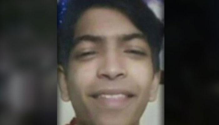 নিছক মদের বোতলের ওপর পড়ে গিয়েই যদি আবেশের মৃত্যু হয়ে থাকে, তাহলে এত গোপনীয়তা কেন? নিছক মদের বোতলের ওপর পড়ে গিয়েই যদি আবেশের মৃত্যু হয়ে থাকে, তাহলে এত গোপনীয়তা কেন?