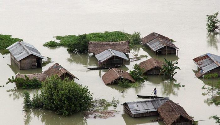 উত্তরবঙ্গ ও অসমে টানা বৃষ্টি; বন্যা পরিস্থিতির অবনতি উত্তরবঙ্গ ও অসমে টানা বৃষ্টি; বন্যা পরিস্থিতির অবনতি