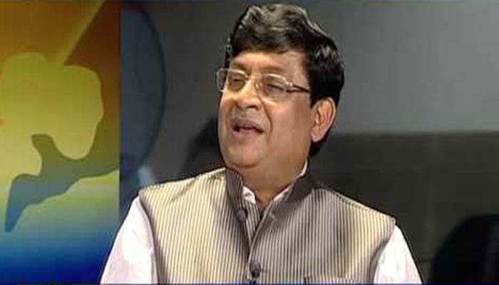 তাঁর পক্ষে কাউকে চাকরি দেওয়া সম্ভব নয়, দেওয়ালে পোস্টার দিলেন মন্ত্রী সৌমেন মহাপাত্র তাঁর পক্ষে কাউকে চাকরি দেওয়া সম্ভব নয়, দেওয়ালে পোস্টার দিলেন মন্ত্রী সৌমেন মহাপাত্র