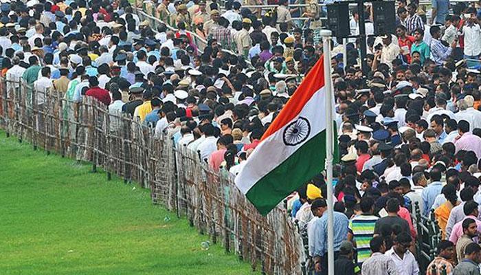 গোটা দেশের সঙ্গে রাজ্যজুড়ে সমারোহে পালিত হল স্বাধীনতা দিবস গোটা দেশের সঙ্গে রাজ্যজুড়ে সমারোহে পালিত হল স্বাধীনতা দিবস
