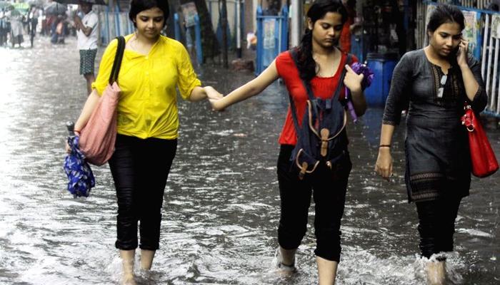 মেয়রের দাবি অতিবৃষ্টিতে জল জমলেও তাড়াতাড়ি তা নামিয়ে দেওয়ার জন্য প্রস্তুত পুরসভা মেয়রের দাবি অতিবৃষ্টিতে জল জমলেও তাড়াতাড়ি তা নামিয়ে দেওয়ার জন্য প্রস্তুত পুরসভা