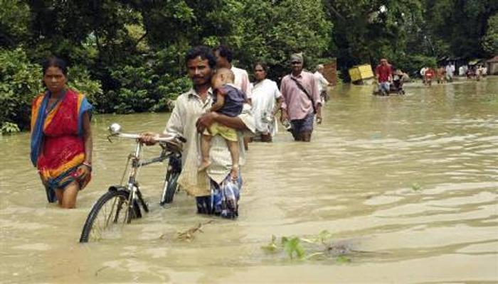 মেদিনীপুর লাগোয়া হুগলির খানাকুল প্রতি বছর জলে ভাসে মেদিনীপুর লাগোয়া হুগলির খানাকুল প্রতি বছর জলে ভাসে
