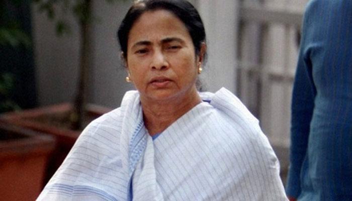 'মমতা বন্দ্যোপাধ্যায় উন্নয়নের পথে বাধা!' 'মমতা বন্দ্যোপাধ্যায় উন্নয়নের পথে বাধা!'