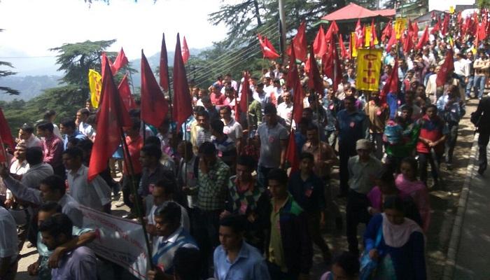 ১০ শ্রমিক সংগঠনের ডাকা ধর্মঘটে দেশজুড়ে মিশ্র সাড়া ১০ শ্রমিক সংগঠনের ডাকা ধর্মঘটে দেশজুড়ে মিশ্র সাড়া