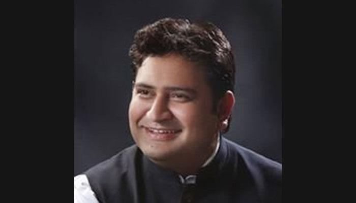 দিল্লির প্রাক্তন মন্ত্রীর 'সেক্স-টেপ' কাণ্ডে নয়া মোড় দিল্লির প্রাক্তন মন্ত্রীর 'সেক্স-টেপ' কাণ্ডে নয়া মোড়