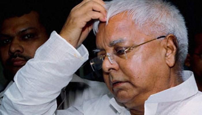 রিলায়েন্স জিও নিয়ে লালুর তীর্যক প্রশ্ন,"গরিব মানুষ কি খাবে আটা না ডাটা" রিলায়েন্স জিও নিয়ে লালুর তীর্যক প্রশ্ন,"গরিব মানুষ কি খাবে আটা না ডাটা"