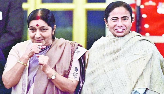 রোমে মমতা-সুষমার একান্তে আলাপ রোমে মমতা-সুষমার একান্তে আলাপ