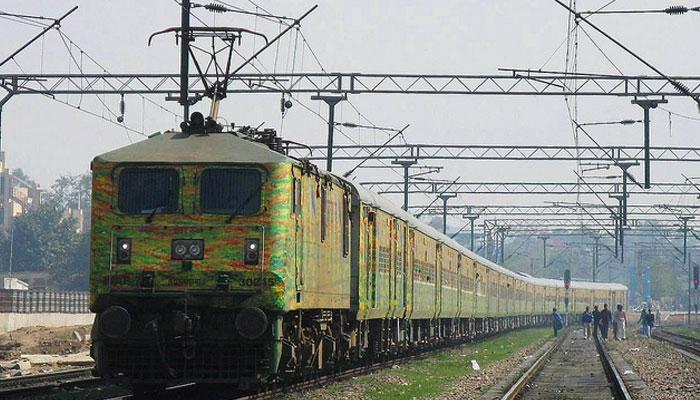 ভাড়া বাড়ল রাজধানী, দুরন্ত এবং শতাব্দী এক্সপ্রেসের ভাড়া বাড়ল রাজধানী, দুরন্ত এবং শতাব্দী এক্সপ্রেসের