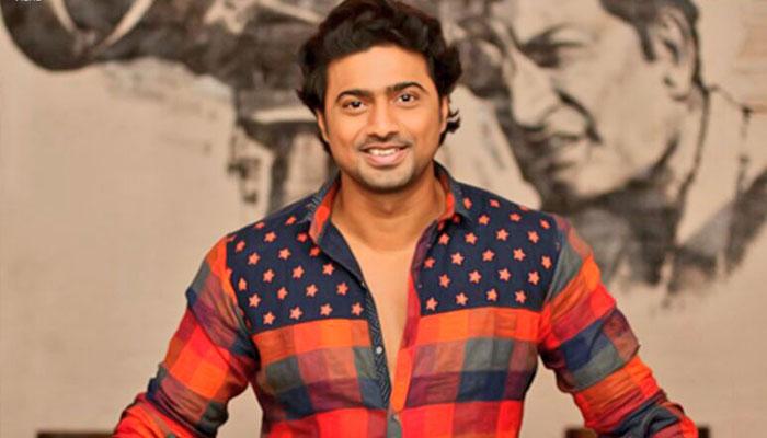'মহানায়ক' দেবের সঙ্গে সরাসরি কথা বলতে চান? 'মহানায়ক' দেবের সঙ্গে সরাসরি কথা বলতে চান?