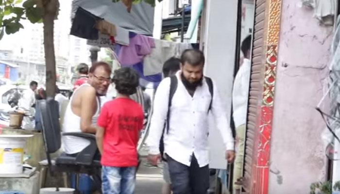 কে বলে আমাদের দেশে হিন্দু-মুশলিম ঐক্য নেই? দেখুন ভিডিওটা কে বলে আমাদের দেশে হিন্দু-মুশলিম ঐক্য নেই? দেখুন ভিডিওটা