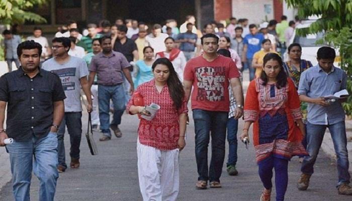 ফলপ্রকাশ হলেও জানা নেই টেটে প্রশিক্ষণপ্রাপ্ত আর প্রশিক্ষণহীনদের সংখ্যাটা ঠিক কত! ফলপ্রকাশ হলেও জানা নেই টেটে প্রশিক্ষণপ্রাপ্ত আর প্রশিক্ষণহীনদের সংখ্যাটা ঠিক কত!