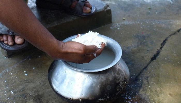 পান্তা খেয়ে প্রেসার-সুগার নরমাল, আশি পেরিয়েও সুস্থ শরীরে তরতাজা বৃদ্ধ পান্তা খেয়ে প্রেসার-সুগার নরমাল, আশি পেরিয়েও সুস্থ শরীরে তরতাজা বৃদ্ধ