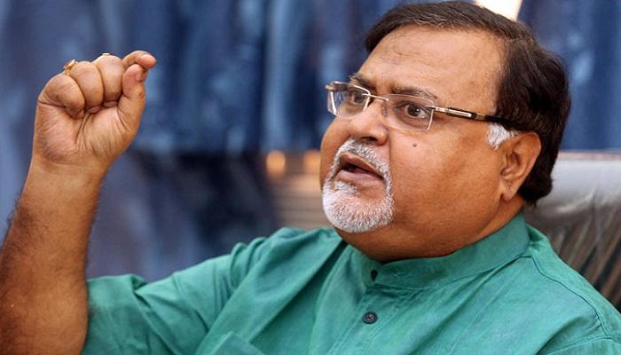 স্কুল-কলেজের পরিচালন সমিতিগুলির 'যোগ্যতামান' বেঁধে দিলেন শিক্ষামন্ত্রী স্কুল-কলেজের পরিচালন সমিতিগুলির 'যোগ্যতামান' বেঁধে দিলেন শিক্ষামন্ত্রী