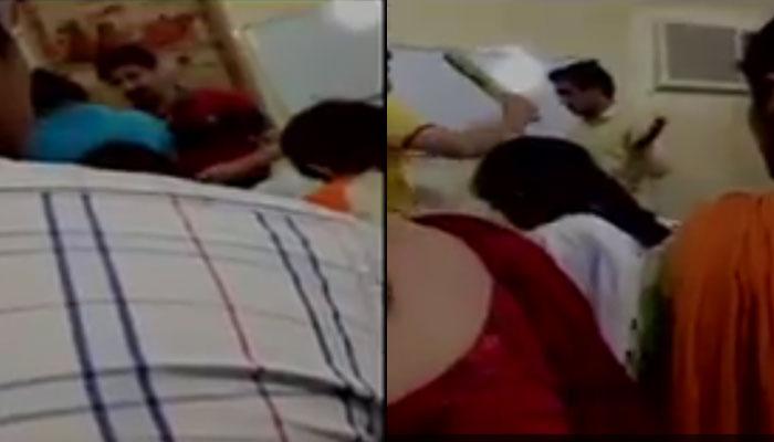 'পড়া করে আসেনি', দেখুন ছাত্রীর সঙ্গে কী আচরণ করলেন স্যার (ভিডিও) 'পড়া করে আসেনি', দেখুন ছাত্রীর সঙ্গে কী আচরণ করলেন স্যার (ভিডিও)