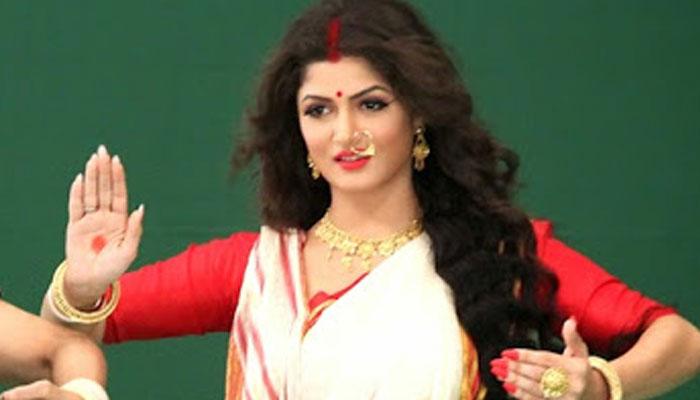 যাঁরা দুর্গা হয়েছিলেন! যাঁরা দুর্গা হয়েছিলেন!