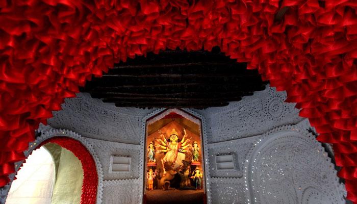 আজ মহাষ্টমী, দুর্গাপুজোর সবচেয়ে আকর্ষণীয় দিন আজ মহাষ্টমী, দুর্গাপুজোর সবচেয়ে আকর্ষণীয় দিন