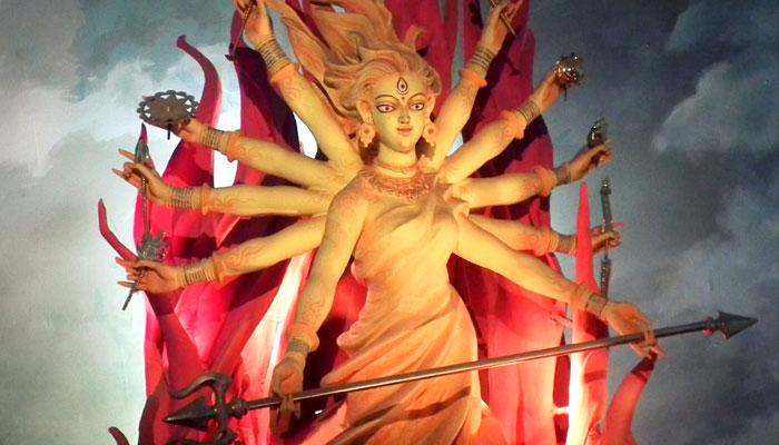 গ্র্যান্ড শো উপলক্ষে আজ বেলা তিনটে থেকেই বন্ধ থাকবে শহরের বেশ কিছু রাস্তা গ্র্যান্ড শো উপলক্ষে আজ বেলা তিনটে থেকেই বন্ধ থাকবে শহরের বেশ কিছু রাস্তা