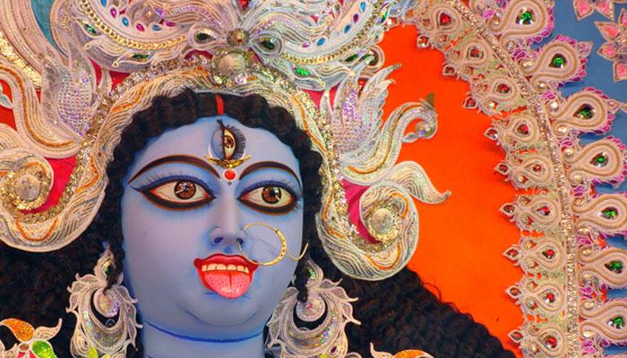 এক মণ্ডপেই সব পুজো এক মণ্ডপেই সব পুজো
