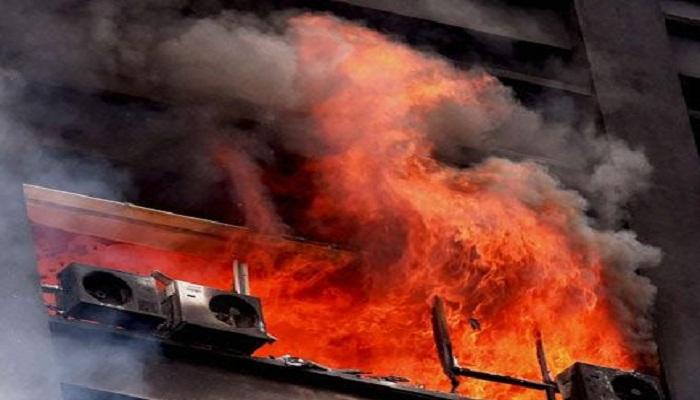 দীপাবলির আনন্দের শুরুতেই তাল কাটল শহরের অগ্নিকাণ্ডে দীপাবলির আনন্দের শুরুতেই তাল কাটল শহরের অগ্নিকাণ্ডে