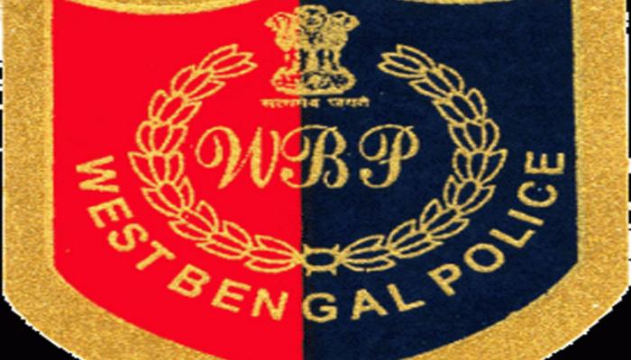 থানা চত্বরেই মাঝরাত পর্যন্ত চলছে জলসা, আতঙ্কে গ্রামবাসীরা থানা চত্বরেই মাঝরাত পর্যন্ত চলছে জলসা, আতঙ্কে গ্রামবাসীরা