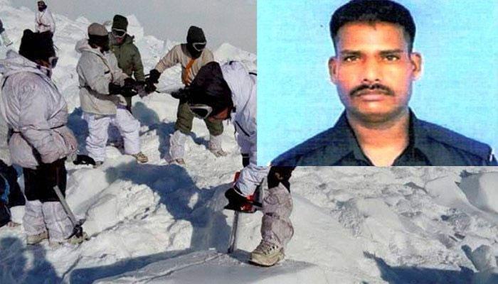 পাঁচশো এবং হাজার টাকার নোট বাতিল নিয়ে সেহবাগের দুর্দান্ত টুইট! পাঁচশো এবং হাজার টাকার নোট বাতিল নিয়ে সেহবাগের দুর্দান্ত টুইট!