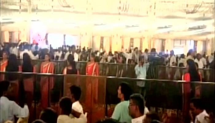 ৫০০ কোটির বিয়ের তাক লাগানো সব ছবি ৫০০ কোটির বিয়ের তাক লাগানো সব ছবি