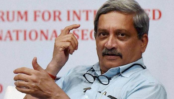 দু'দিনের সফরে বাংলাদেশে প্রতিরক্ষামন্ত্রী মনোহর পার্রিকর দু'দিনের সফরে বাংলাদেশে প্রতিরক্ষামন্ত্রী মনোহর পার্রিকর