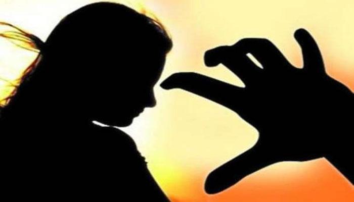 মধ্য কলকাতার তালতলায় স্ত্রীকে খুন করে আত্মসমর্পণ প্রৌঢ়ের! মধ্য কলকাতার তালতলায় স্ত্রীকে খুন করে আত্মসমর্পণ প্রৌঢ়ের!