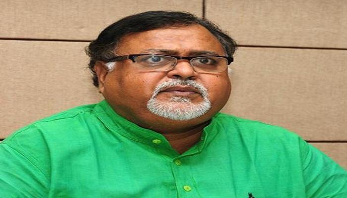 শিক্ষা বিল নিয়ে খোদ শিক্ষামন্ত্রীর বক্তব্যেই চরম বিস্ময়! শিক্ষা বিল নিয়ে খোদ শিক্ষামন্ত্রীর বক্তব্যেই চরম বিস্ময়!