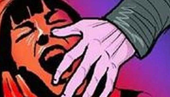১৪ বছরের নাবালিকার শ্লীলতাহানির অভিযোগ, গ্রেফতার দুই সহপাঠী সহ তিন ১৪ বছরের নাবালিকার শ্লীলতাহানির অভিযোগ, গ্রেফতার দুই সহপাঠী সহ তিন