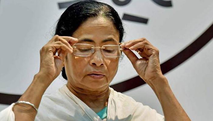 চিটফান্ডের দ্বিতীয় দফায় মমতার স্টান্স বদল চিটফান্ডের দ্বিতীয় দফায় মমতার স্টান্স বদল