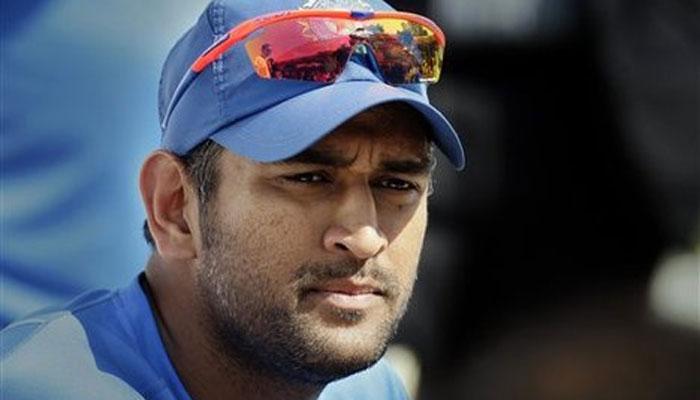 একদিন ও টি-২০ ক্রিকেটে ভারতের অধিনায়কত্ব থেকে সরে দাঁড়ালেন মহেন্দ্র সিং ধোনি একদিন ও টি-২০ ক্রিকেটে ভারতের অধিনায়কত্ব থেকে সরে দাঁড়ালেন মহেন্দ্র সিং ধোনি