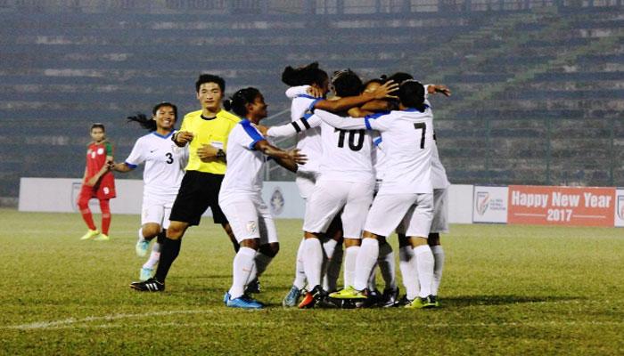 বাংলাদেশকে হারিয়ে সাফ কাপ চ্যাম্পিয়ন ভারতের মহিলা ফুটবল দল বাংলাদেশকে হারিয়ে সাফ কাপ চ্যাম্পিয়ন ভারতের মহিলা ফুটবল দল