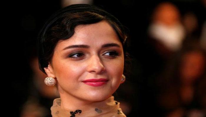 ট্রাম্পের মুসলিম নিষেধাজ্ঞার প্রতিবাদে গর্জে উঠল হলিউড ট্রাম্পের মুসলিম নিষেধাজ্ঞার প্রতিবাদে গর্জে উঠল হলিউড