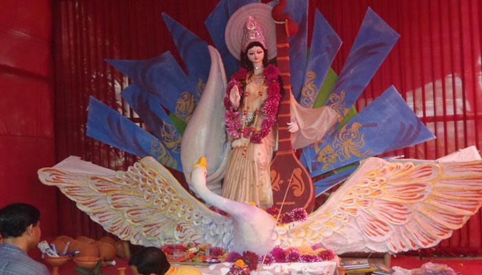 মন্ত্রীমশাইদের সরস্বতী বন্দনা মন্ত্রীমশাইদের সরস্বতী বন্দনা