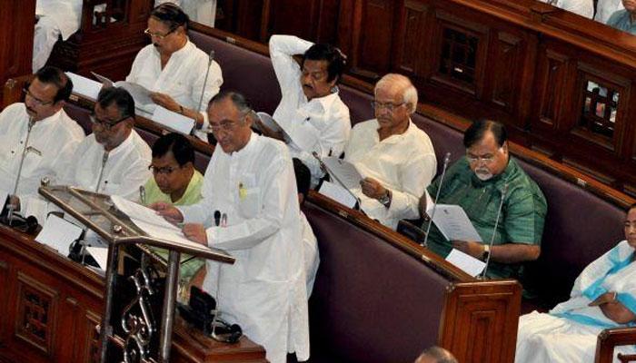 রাজস্ব আদায়ে বিপুল ঘাটতি নিয়েই, কর্মসংস্থানের প্রতিশ্রুতি দিয়ে পেশ রাজ্য বাজেট রাজস্ব আদায়ে বিপুল ঘাটতি নিয়েই, কর্মসংস্থানের প্রতিশ্রুতি দিয়ে পেশ রাজ্য বাজেট