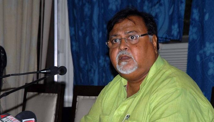 ছাত্র সংসদ নির্বাচনে অশান্তি নিয়ে আরও কড়া শিক্ষা দফতর ছাত্র সংসদ নির্বাচনে অশান্তি নিয়ে আরও কড়া শিক্ষা দফতর
