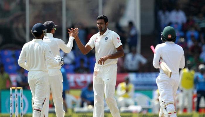 হায়দরাবাদ টেস্টে ভারতকে জিততে সোমবার চাই ৭ উইকেট হায়দরাবাদ টেস্টে ভারতকে জিততে সোমবার চাই ৭ উইকেট