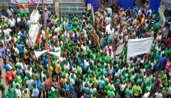 জেলা গ্রন্থাগার নির্বাচন ঘিরে উত্তপ্ত হয়ে উঠল আসানসোল জেলা গ্রন্থাগার নির্বাচন ঘিরে উত্তপ্ত হয়ে উঠল আসানসোল