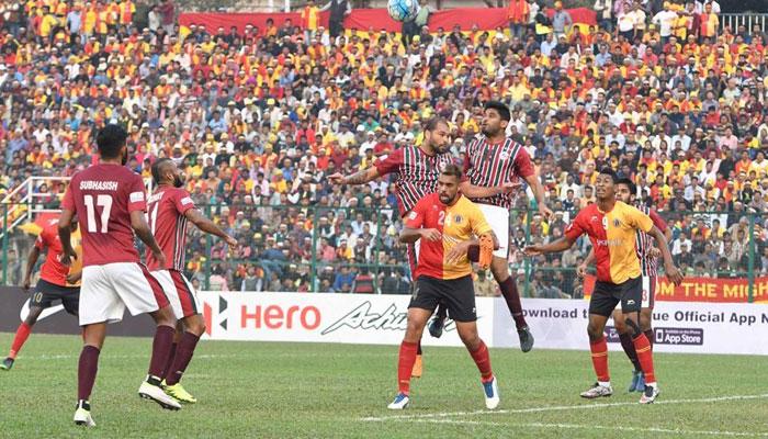 শিলিগুড়িতে আই লিগে ইস্টবেঙ্গল বনাম মোহনবাগান ম্যাচ গোলশূন্য শিলিগুড়িতে আই লিগে ইস্টবেঙ্গল বনাম মোহনবাগান ম্যাচ গোলশূন্য