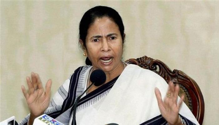 পাহাড়ে আঁধার কন্যাশ্রীতে, জেলা প্রশাসনের বৈঠকে ক্ষোভ উগরে দিলেন মুখ্যমন্ত্রী পাহাড়ে আঁধার কন্যাশ্রীতে, জেলা প্রশাসনের বৈঠকে ক্ষোভ উগরে দিলেন মুখ্যমন্ত্রী