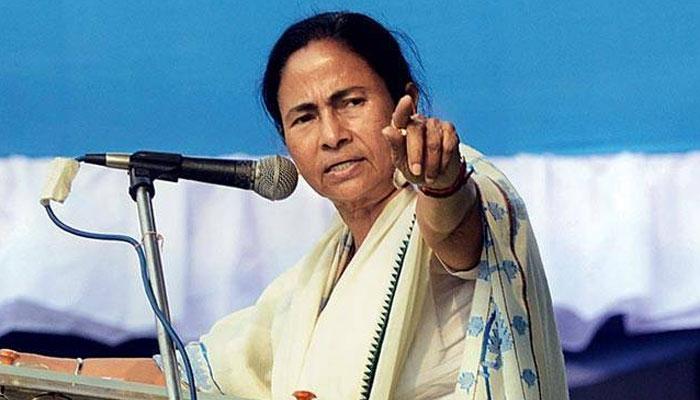 নতুন জেলা ঝাড়গ্রামের সূচনার পরেই কেন্দ্রকে চ্যালেঞ্জ ছুঁড়লেন মুখ্যমন্ত্রী নতুন জেলা ঝাড়গ্রামের সূচনার পরেই কেন্দ্রকে চ্যালেঞ্জ ছুঁড়লেন মুখ্যমন্ত্রী